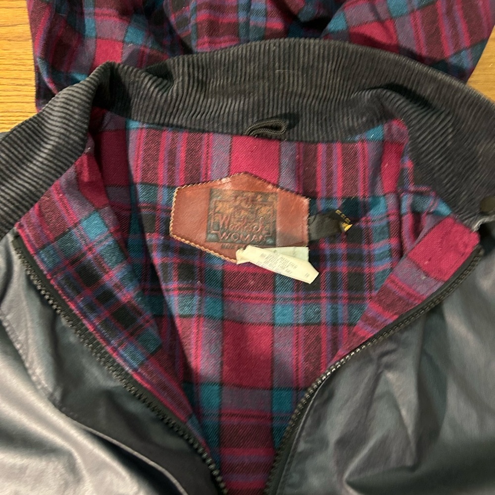 Rare Vintage Woolrich Poncho with Plaid Lining - Picture 2 of 10